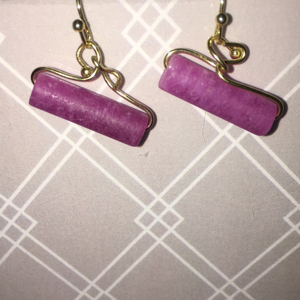 💕 Amethyst and gold wire earrings